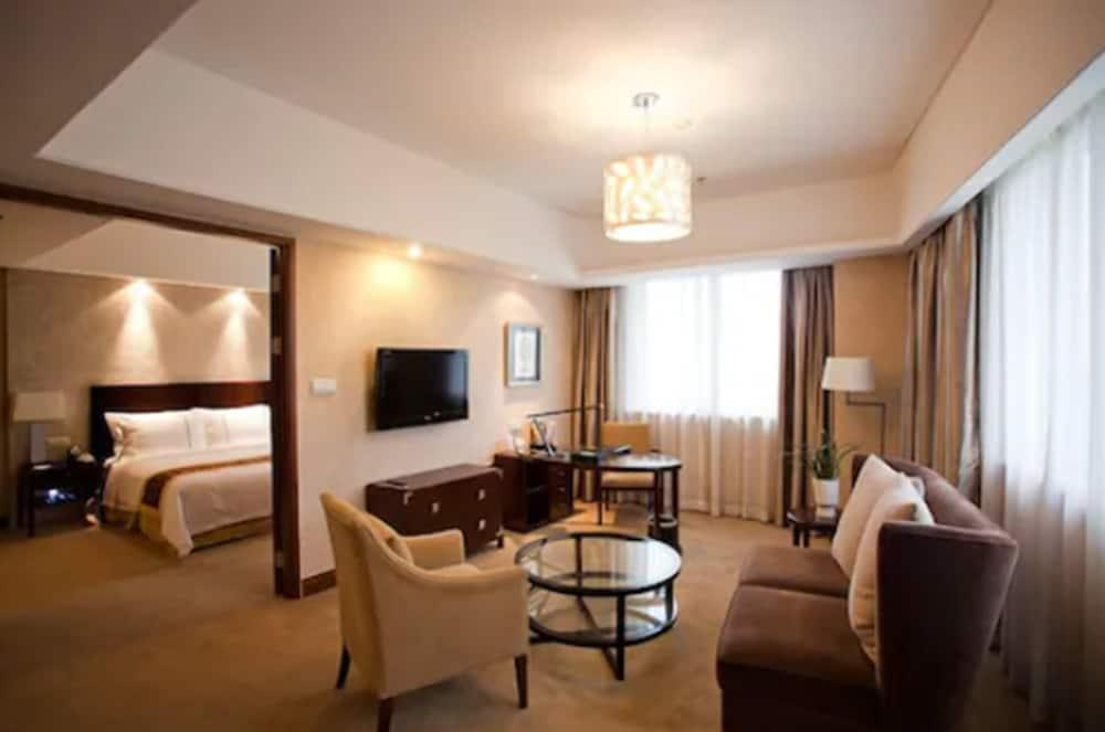 Zte Hotel 4*